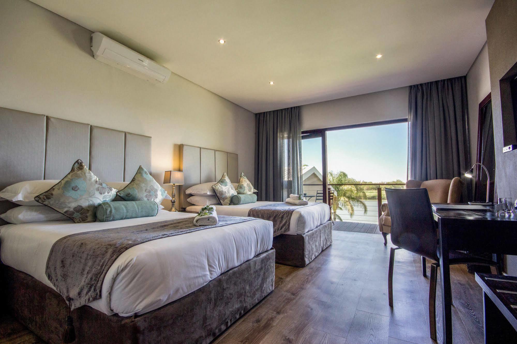 River Place Manor Апингтон Экстерьер фото