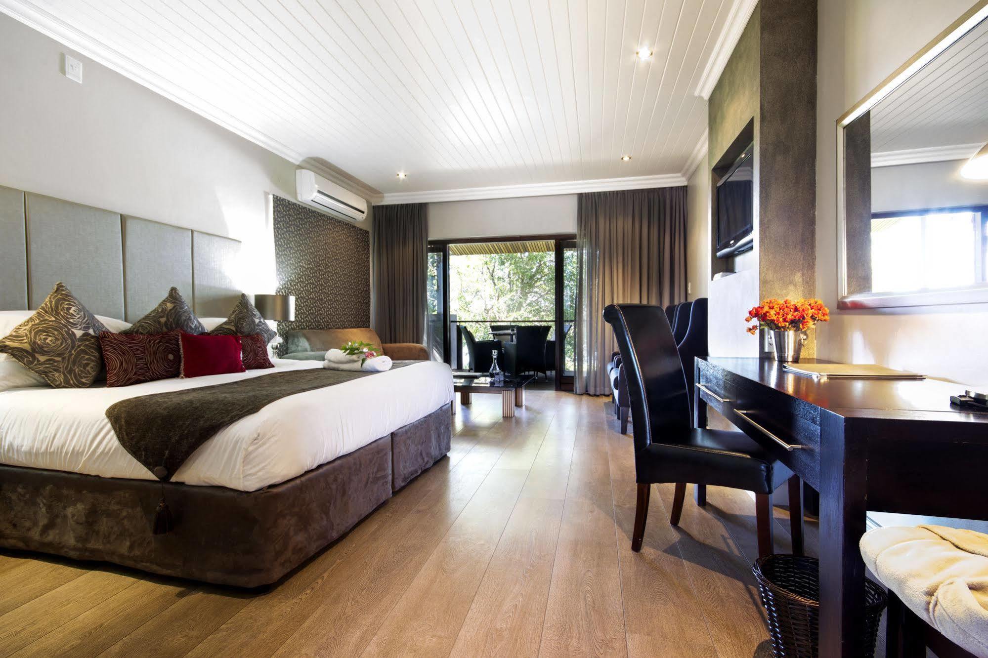 River Place Manor Апингтон Экстерьер фото